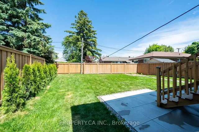 Additional image 39 of 33 Moorecroft Cres