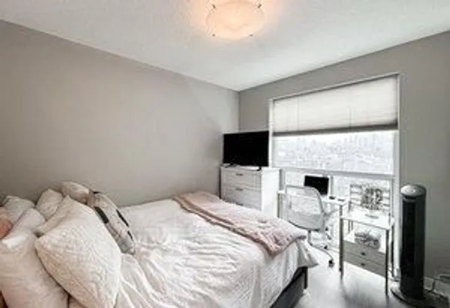 Additional image 18 of 100 Western Battery Rd Unit 1901