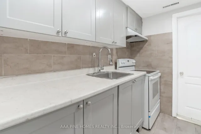 Additional image 33 of 59 Burkwood Cres