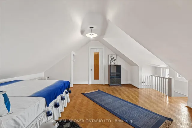 Additional image 23 of 882 Coxwell Ave