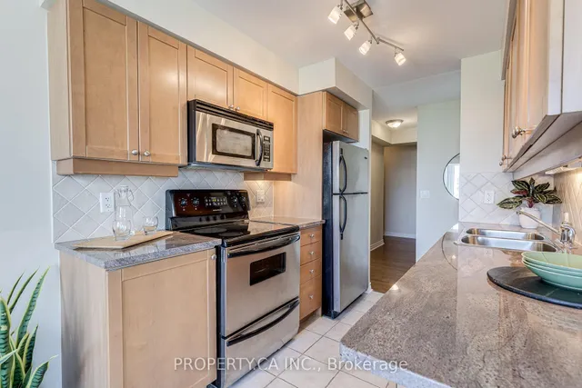 Additional image 10 of 70 High Park Ave Unit 1003