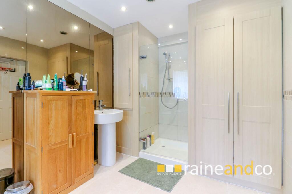Additional image 55 of St Albans Road West, Hatfield