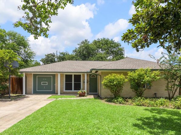 2110 Chippendale Rd, Houston, TX 77018