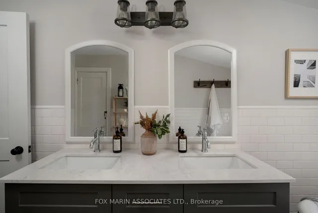 Additional image 36 of 148 Scarboro Cres