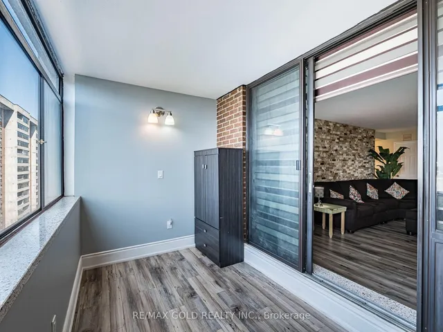 Additional image 28 of 18 Knightsbridge Rd Unit 1412