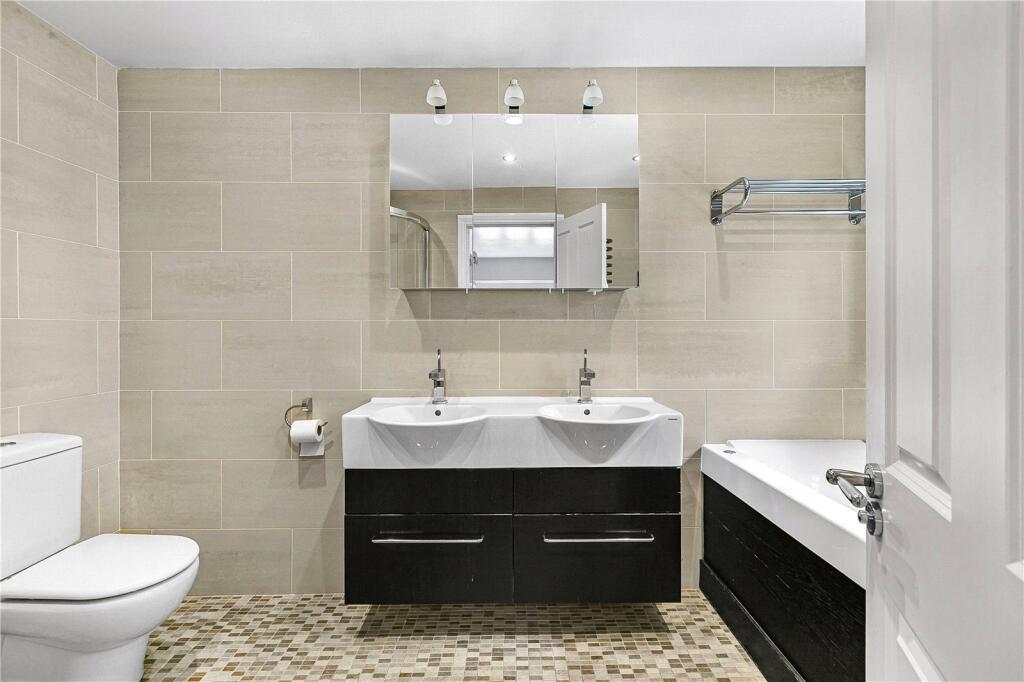 Additional image 19 of Mymms Drive, Brookmans Park, Hertfordshire, AL9