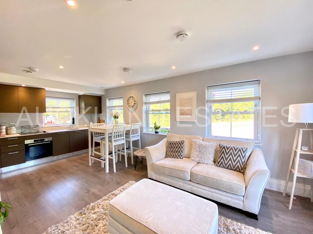 Additional image 10 of Swan Lodge, Brookmans Park