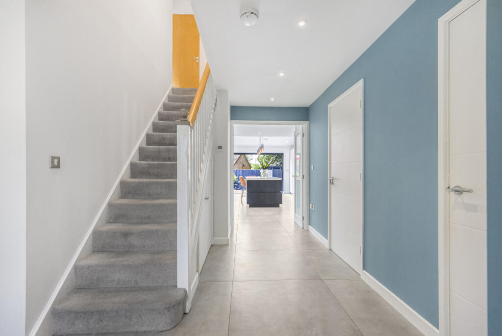 Additional image 17 of Laburnum Grove, St. Albans, Hertfordshire, AL2