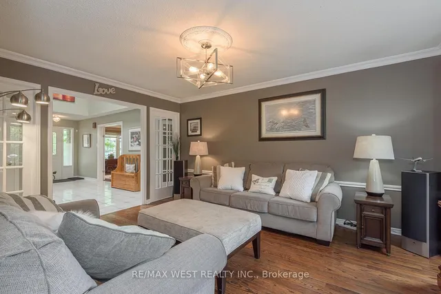 Additional image 13 of 12 Barr Cres