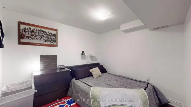 Additional image 44 of 4 Fanshawe Dr