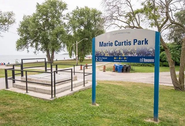 Additional image 48 of 29 Roseland Dr