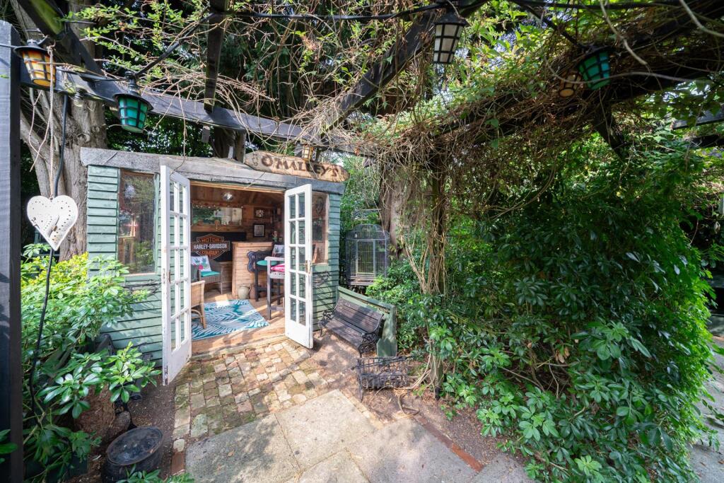 Additional image 32 of Mile House Lane, St Albans