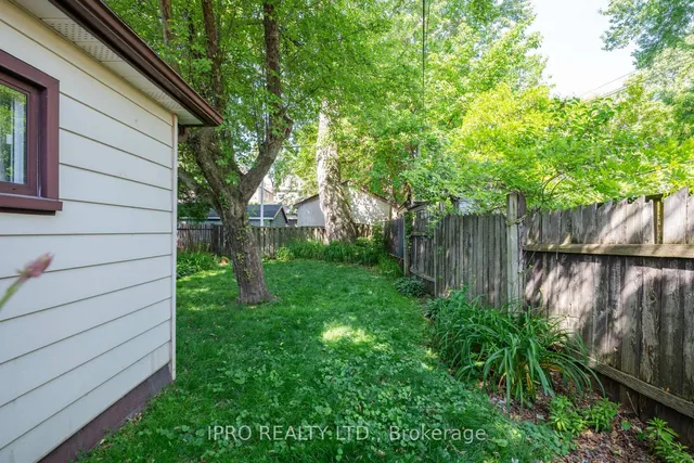 Additional image 40 of 96 Woodycrest Ave