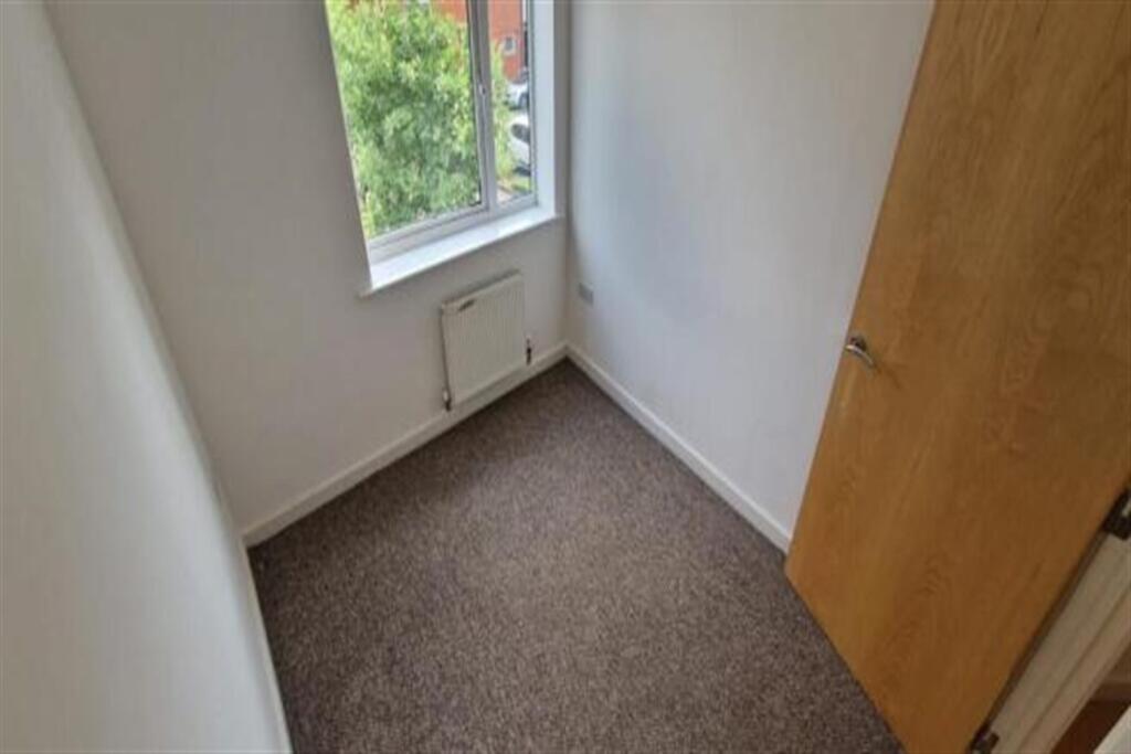 Additional image 5 of 2 bedroom property in Great Colmore Street, Birmingham