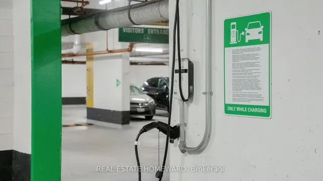 Additional image 37 of 500 Sherbourne St Unit 2010