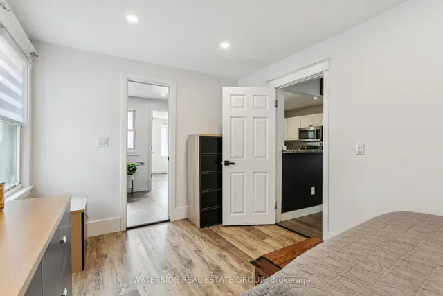 Additional image 28 of 276 Normanhurst Ave