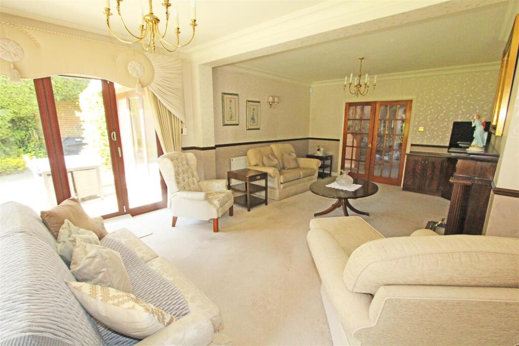 Additional image 8 of Brookmans Avenue, Brookmans Park, Hatfield