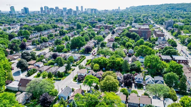 Additional image 38 of 29 Linwood Ave