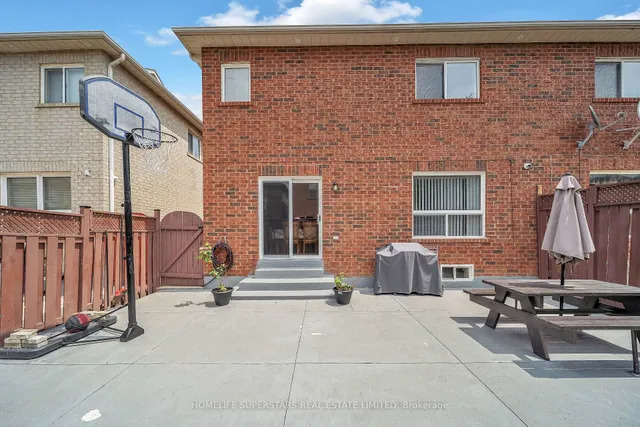 Additional image 49 of 82 Jewel Cres