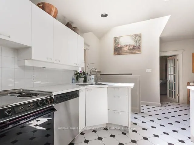 Additional image 14 of 51 Carmichael Ave