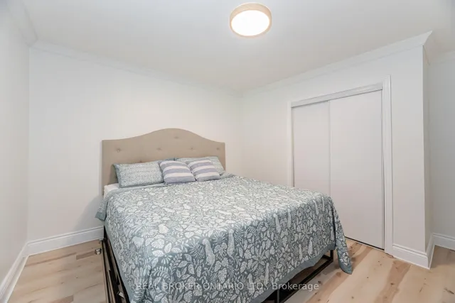 Additional image 11 of 18 Adanac Dr