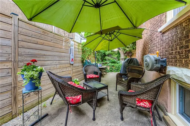 Additional image 33 of 120 Moore Ave