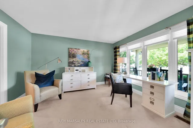 房产图片 11 - 12 Vance Cres