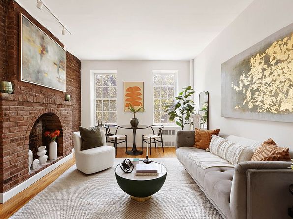333 W 21st St APT 2FE, New York, NY 10011