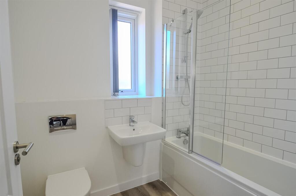 Additional image 9 of AVAILABLE by mid-MAY 2025!Three Bedroom House in Parkes Avenue, B12 9AW