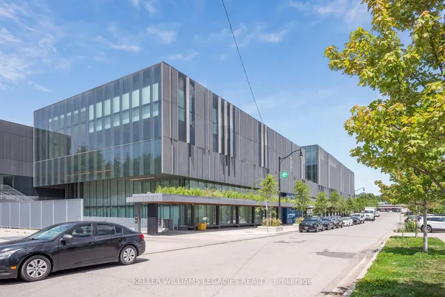 房产图片 30 - 29 Singer Crt 单元 2703