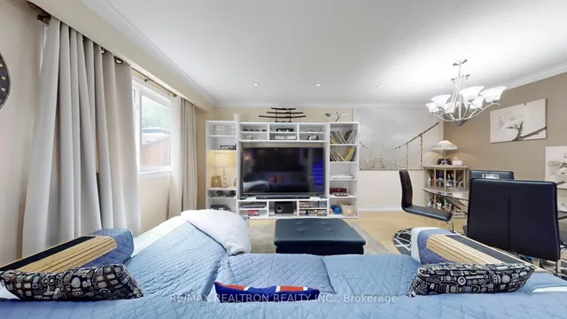 Additional image 12 of 4 Fanshawe Dr