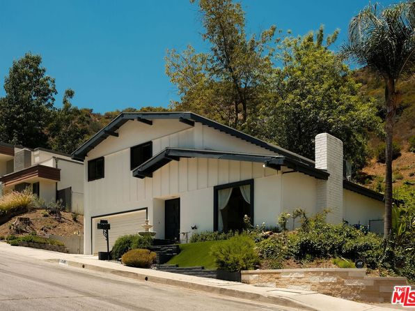 17149 Clemons Dr, Encino, CA 91436