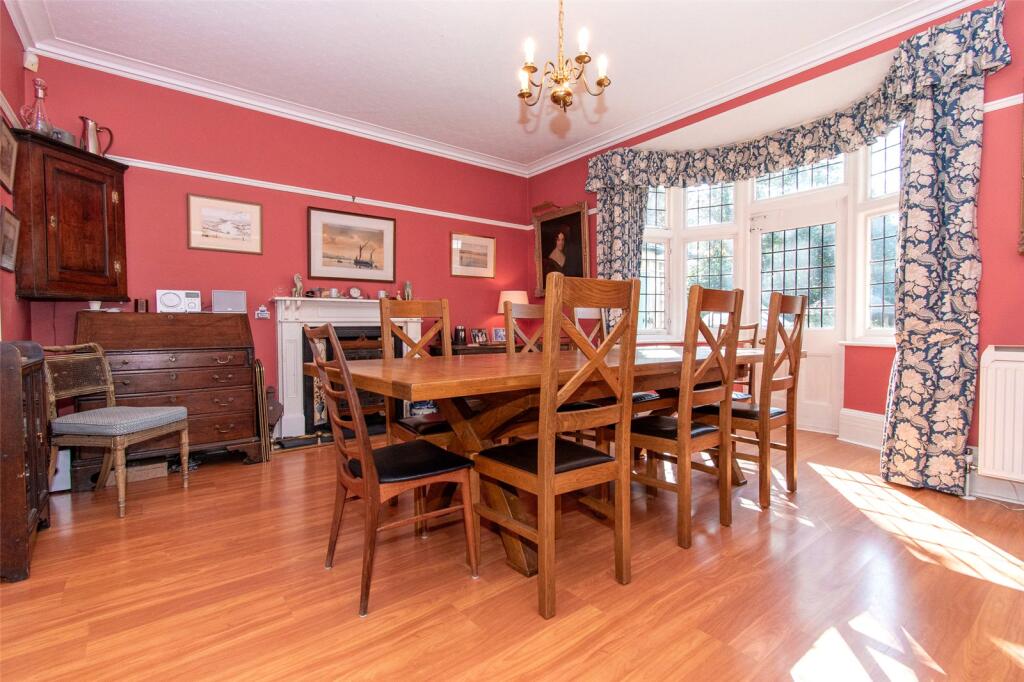 Additional image 10 of Hall Place Gardens, St. Albans, Hertfordshire, AL1