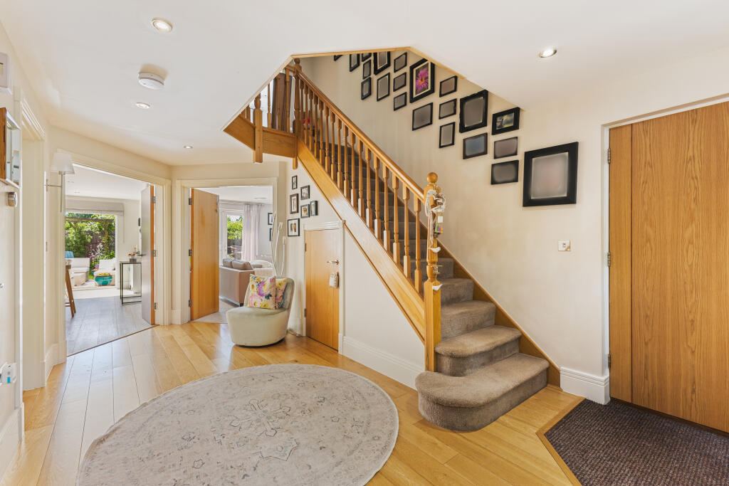 Additional image 5 of Sevenacres, Welwyn, AL6