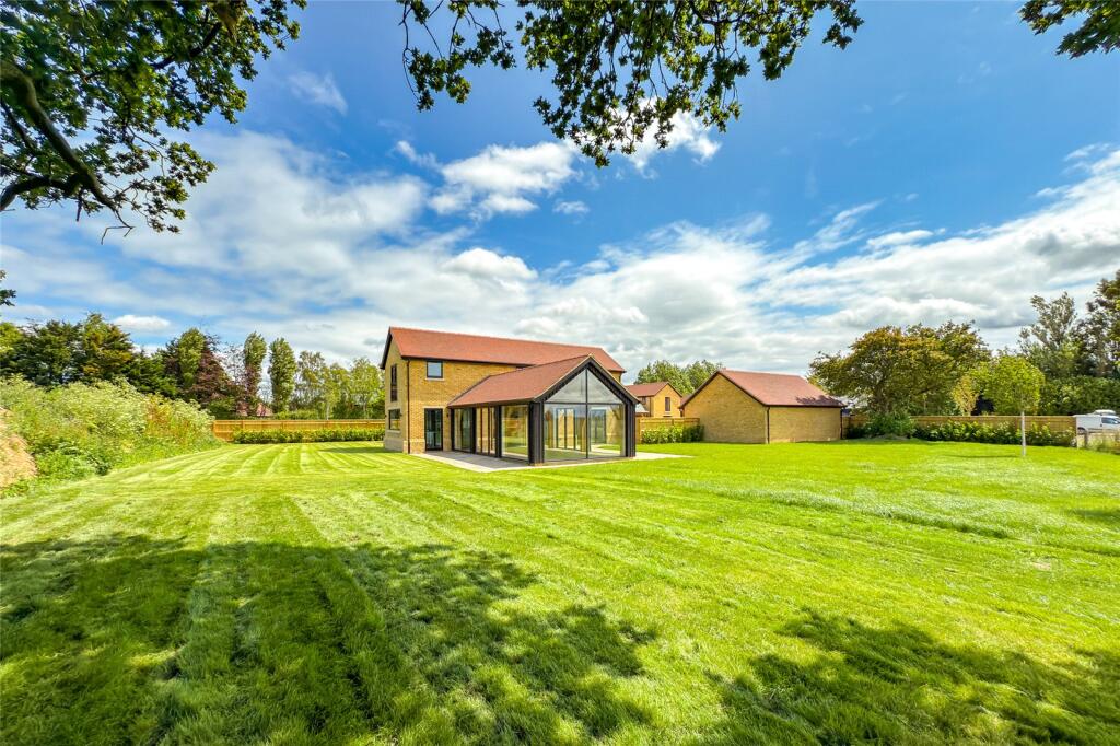 Additional image 11 of Oak Tree House, Kennel Lane, Kinsbourne Green, Harpenden, Hertfordshire, AL5