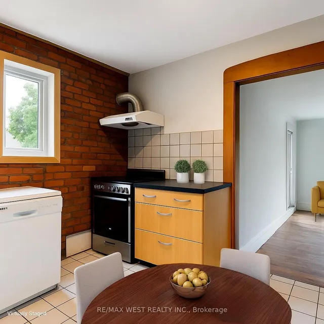 Additional image 46 of 39 Melbourne Ave