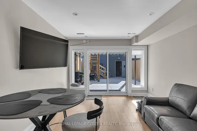 Additional image 33 of 124 Caledonia Rd