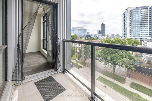 Additional image 26 of 690 King St Unit 412