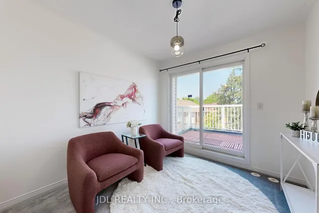 Additional image 27 of 52 Wyper Sq