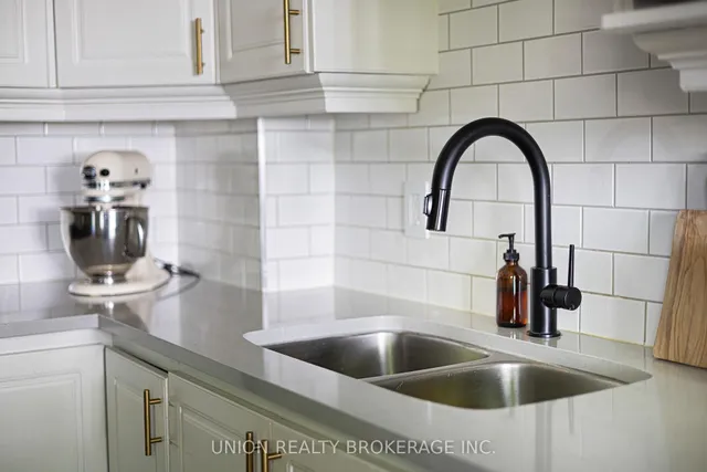 Additional image 17 of 152 Milverton Blvd