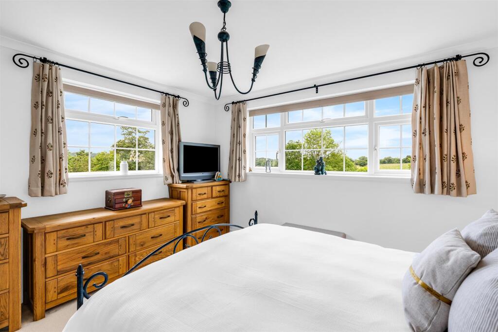 Additional image 20 of Warren Way, Welwyn