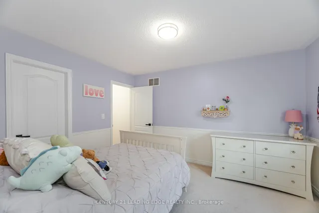 Additional image 25 of 34 Royal Links Circ