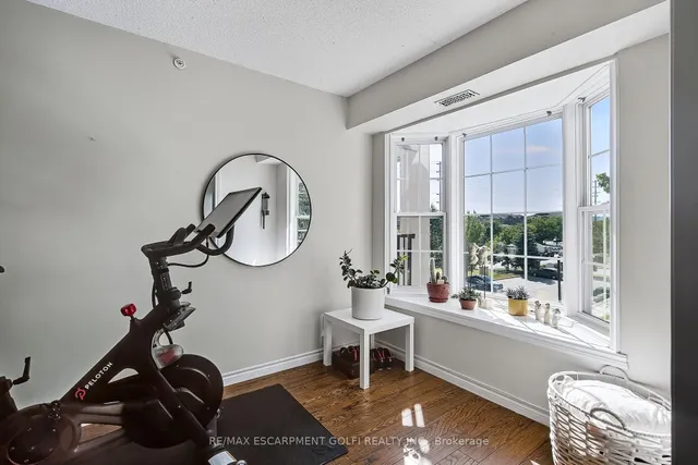 Additional image 8 of 1451 Walker's Line Unit 313