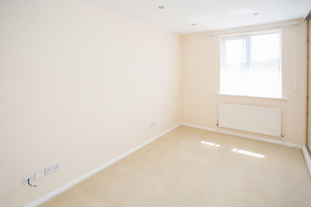 Additional image 7 of Gatcombe Court, Dexter Close, St Albans, Herts, AL1