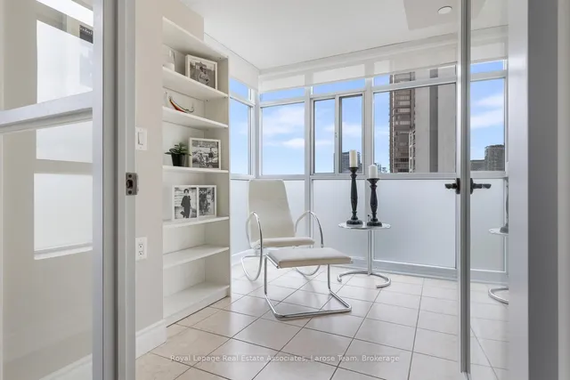 Additional image 13 of 3 Marine Parade Dr Unit 1108
