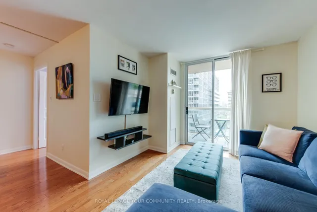 Additional image 17 of 323 Richmond St Unit 1007