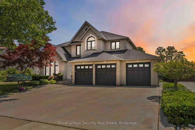 27 Gaydon Ave