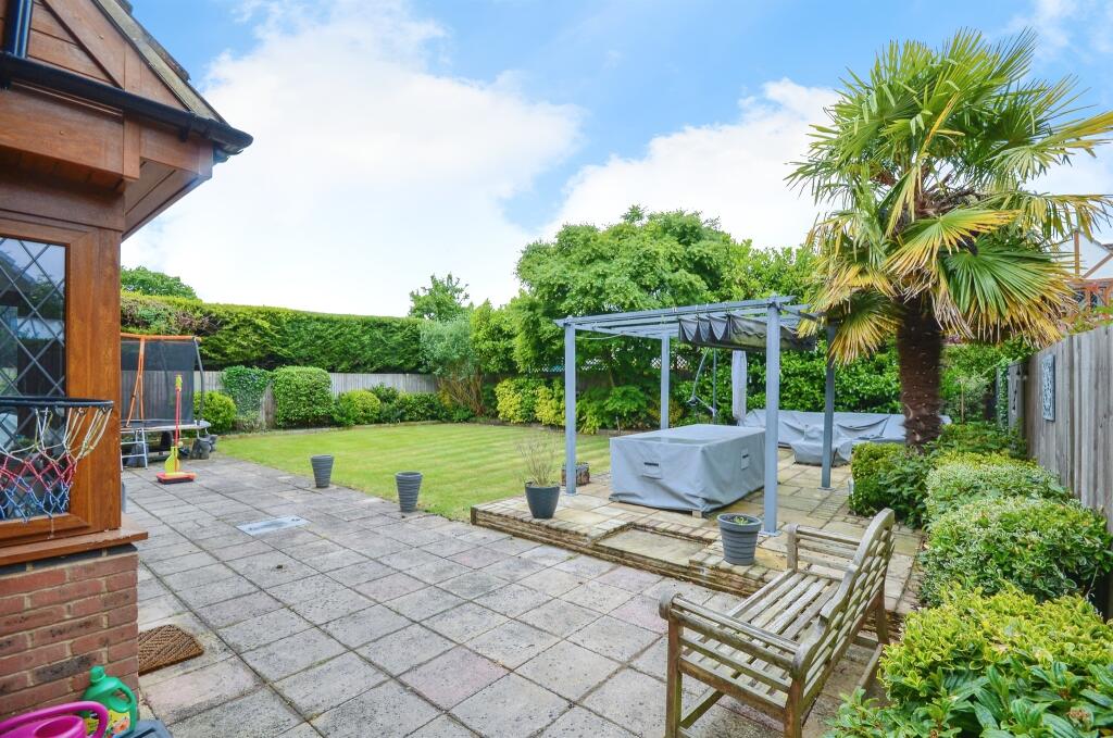 Additional image 15 of Enid Close, Bricket Wood, St. Albans