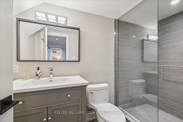 房产图片 44 - 392 Pepper Dr