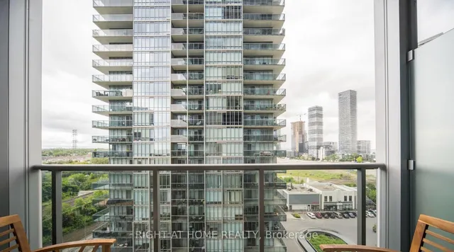 Additional image 36 of 88 Park Lawn Rd Unit 1010